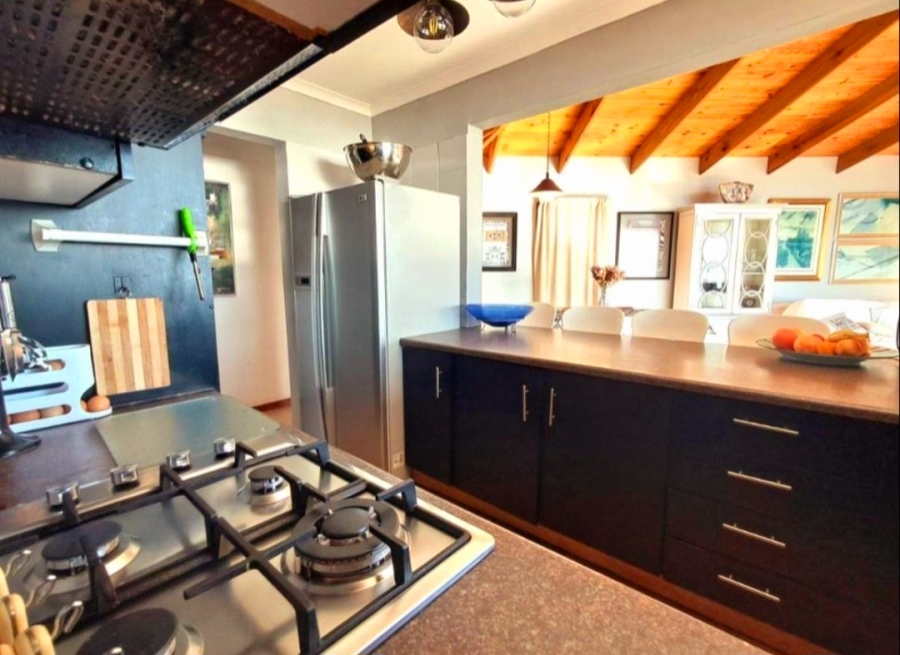 5 Bedroom Property for Sale in De Bakke Western Cape